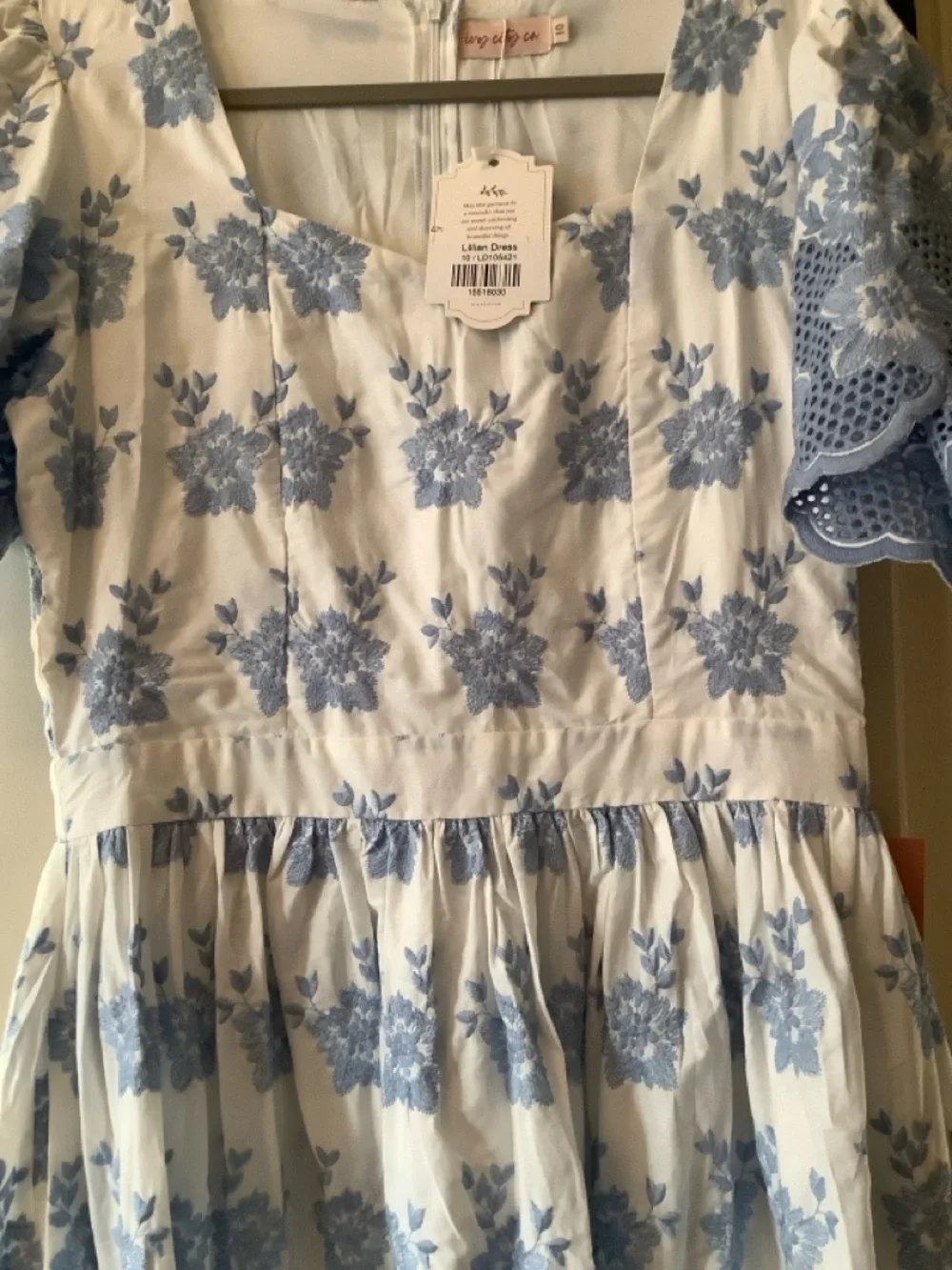 NWT Ivy City Co The Lillian Dress - Picture 6 of 10